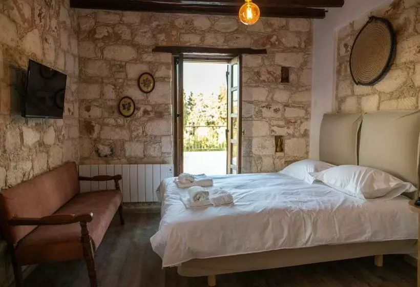 Droshia Traditional Homes, Coco Mat Full Experience