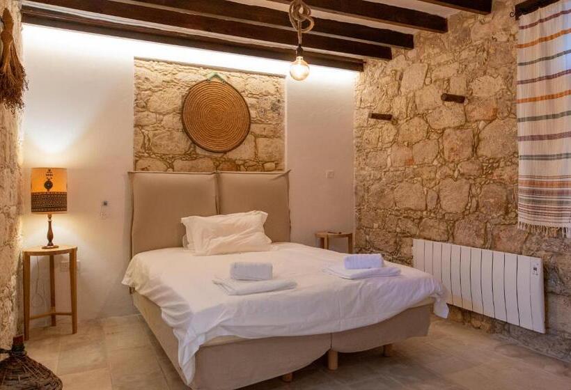 Droshia Traditional Homes, Coco Mat Full Experience