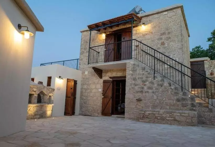 Droshia Traditional Homes, Coco Mat Full Experience