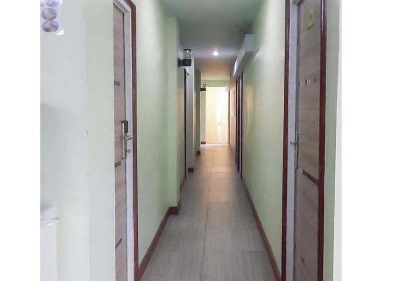 בית מלון כפרי Guest House Anak Raja Pangkalan Bun Syariah Mitra Reddoorz