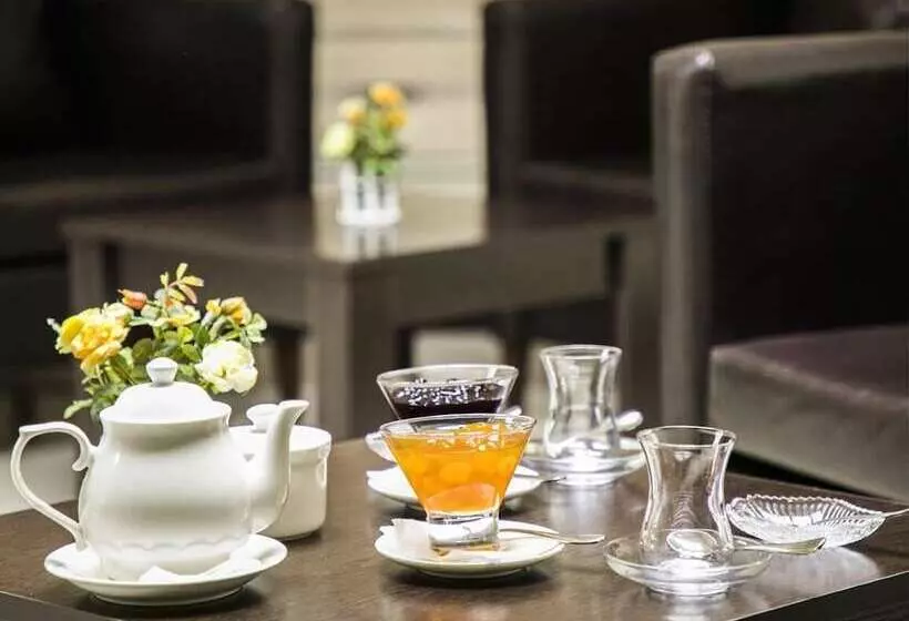 هتل Kristal Inn