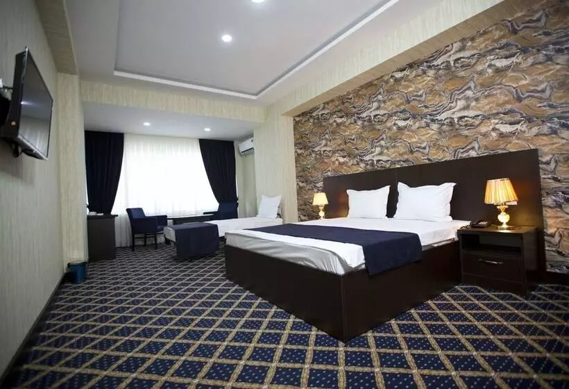 هتل Kristal Inn