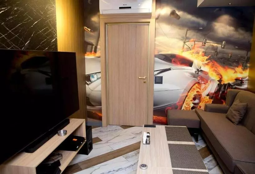 هتل Kristal Inn