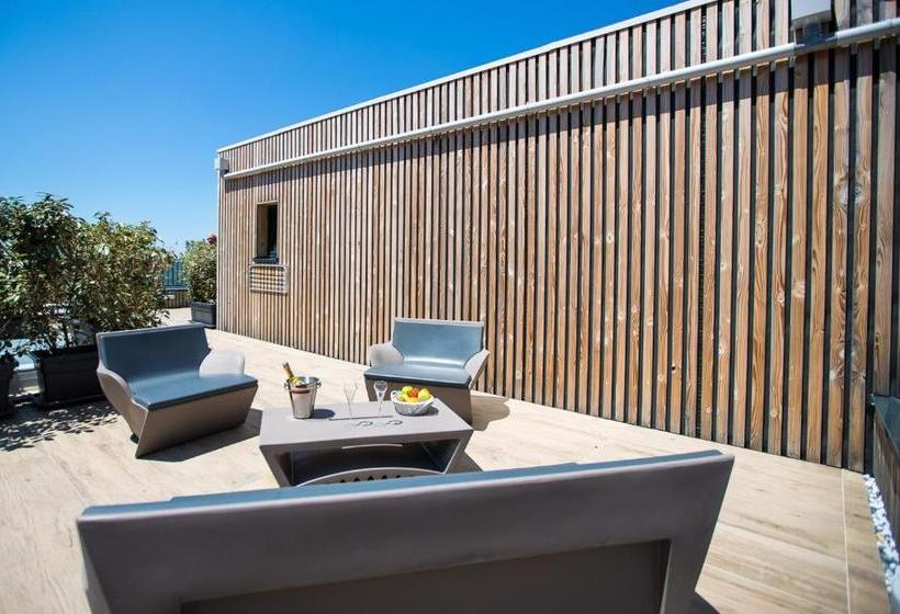 ホテル La Cabane De L Hôtel Le Tourisme