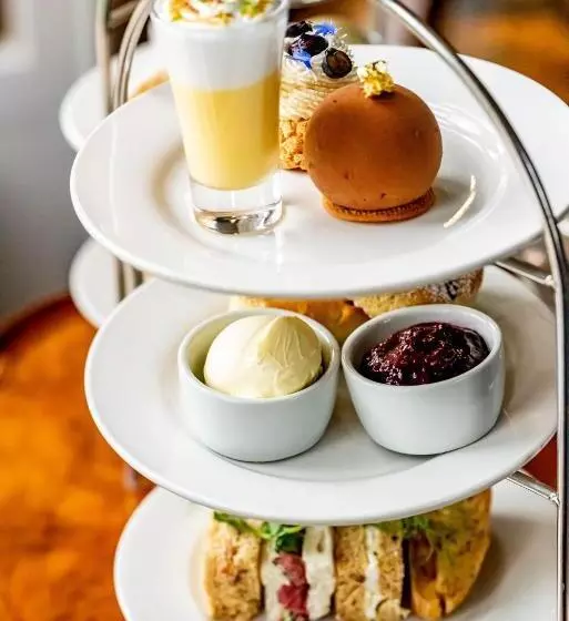 هتل Melville Castle