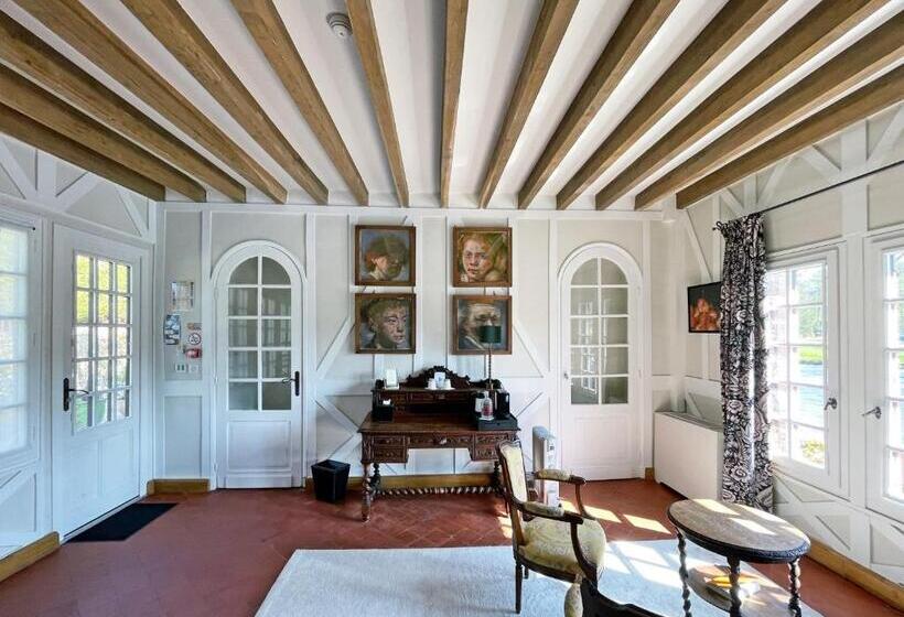 Отель Moulin De Fourges