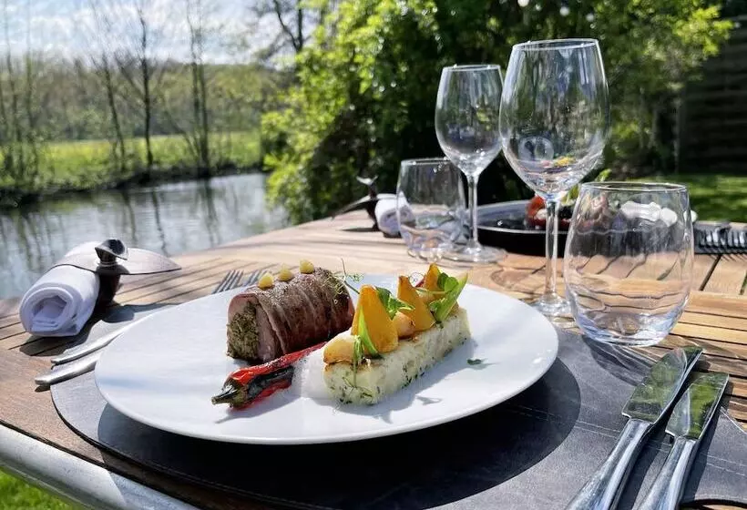 Hotelli Moulin De Fourges