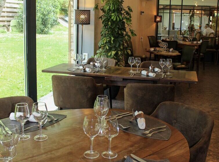 Отель Moulin De Fourges