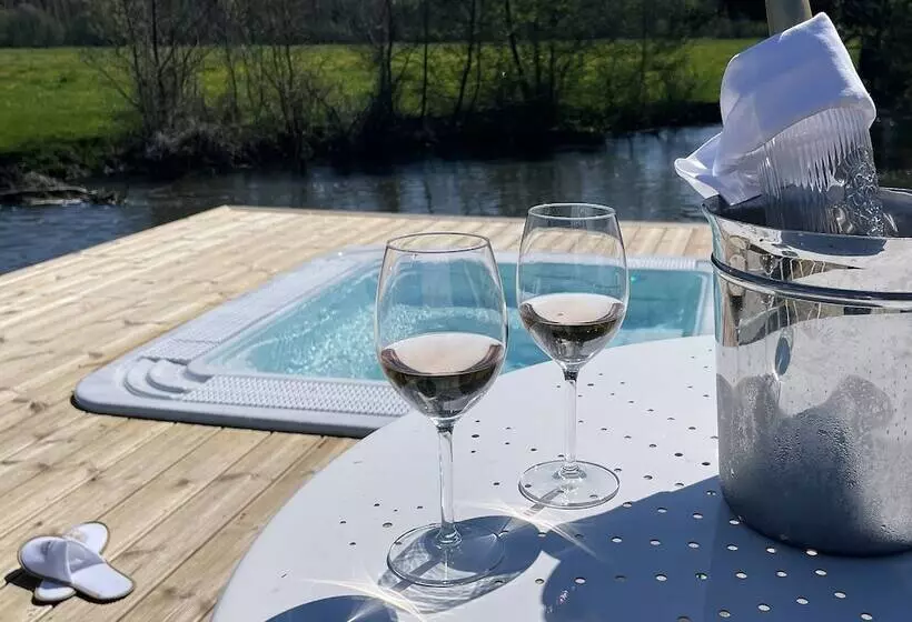 Hotelli Moulin De Fourges