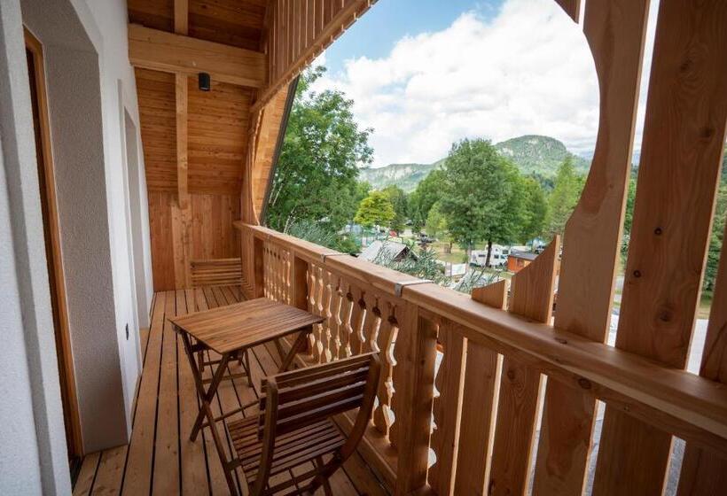 پانسیون Guesthouse & Camping Danica Bohinj