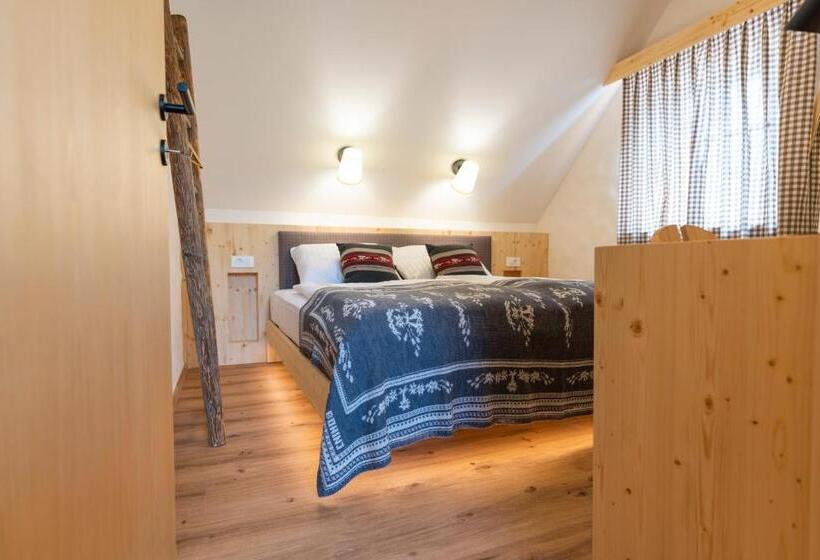 پانسیون Guesthouse & Camping Danica Bohinj