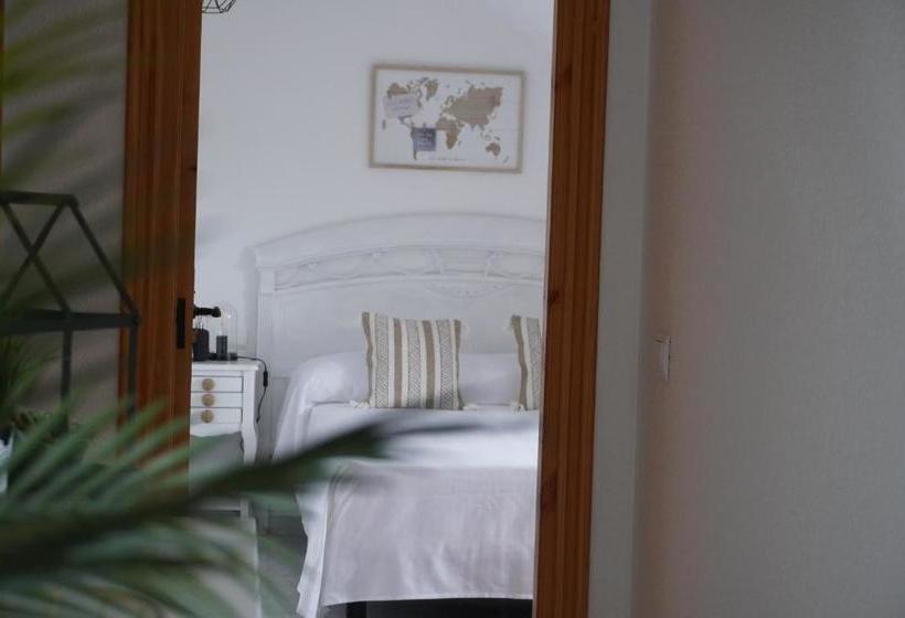 פנסיון Hostal La Biela 43