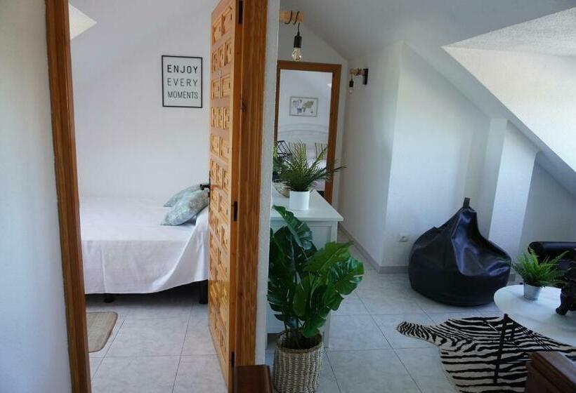 פנסיון Hostal La Biela 43