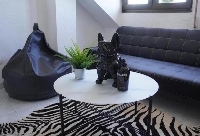 פנסיון Hostal La Biela 43