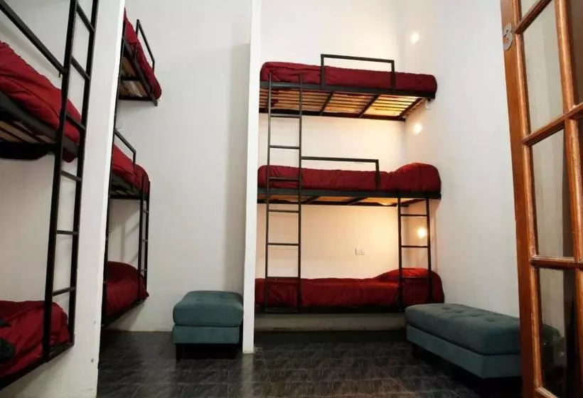 ペンション Real Ros Hostel