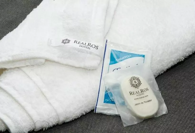 ペンション Real Ros Hostel