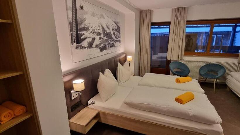 ユースホステル Gasthof Kirchenwirt