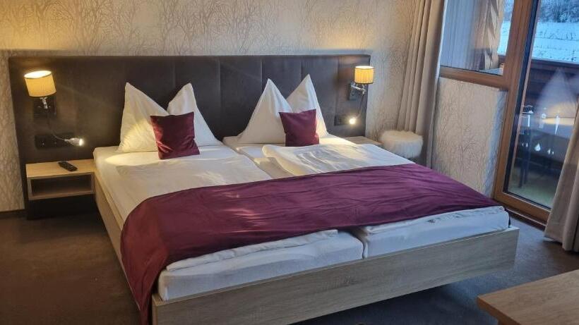 ユースホステル Gasthof Kirchenwirt