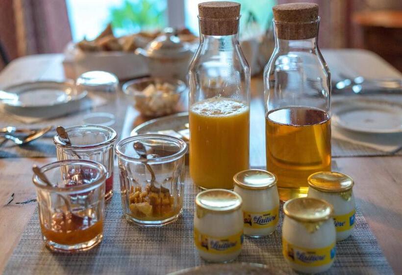 住宿加早餐  La Chaumière