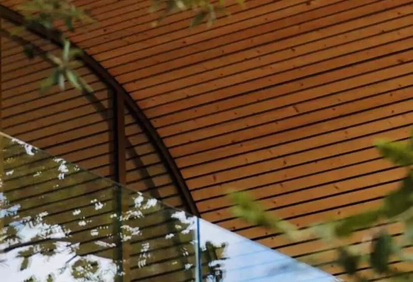 Aamiaismajoitus (B&B) Souki ~ Lodges & Spa