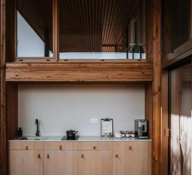 Aamiaismajoitus (B&B) Souki ~ Lodges & Spa