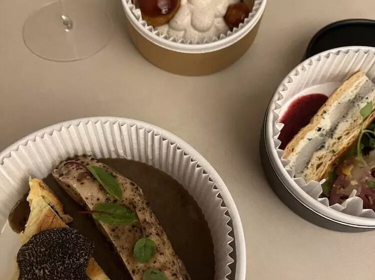 Aamiaismajoitus (B&B) Souki ~ Lodges & Spa