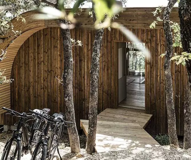 Aamiaismajoitus (B&B) Souki ~ Lodges & Spa