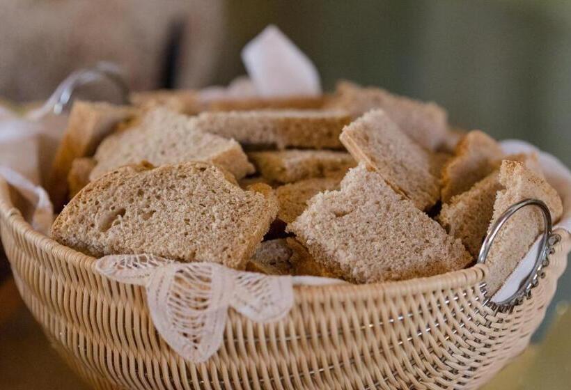 فندق Agriturismo Monte Degli Aromi