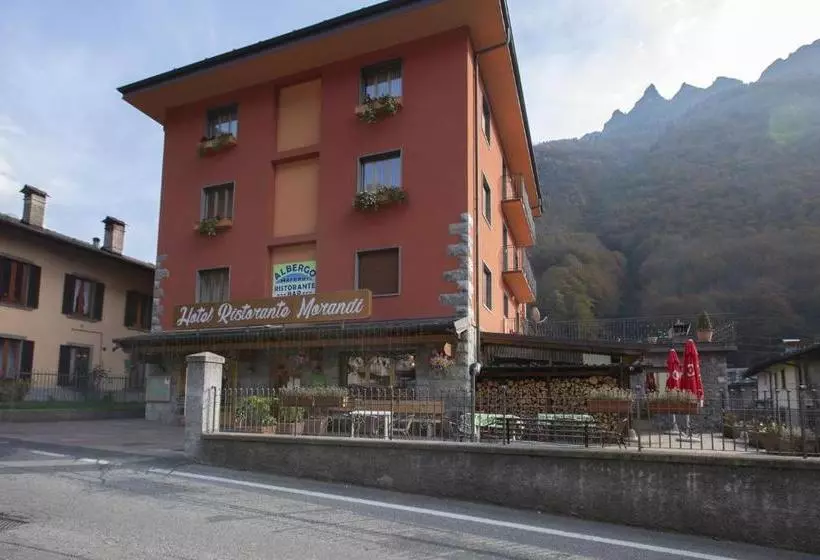 Hotelli Albergo Morandi
