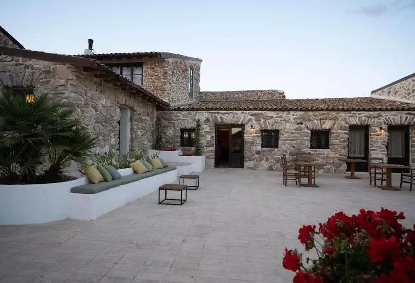 Hotel Borgo Delle Pietre