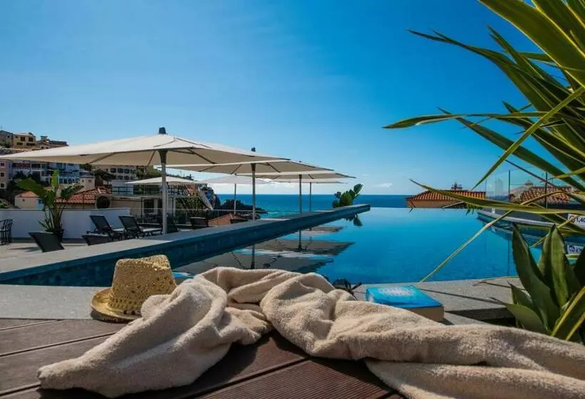 Hotelli Pestana Fisherman Village