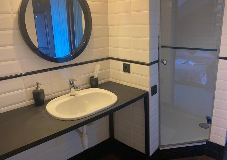 فندق Rikabar Restaurant & Nature