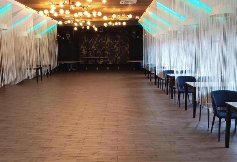 فندق Rikabar Restaurant & Nature