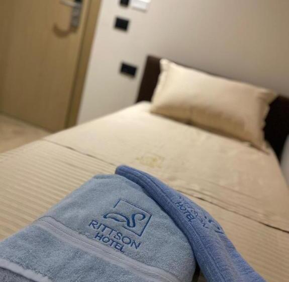 هتل Ritson