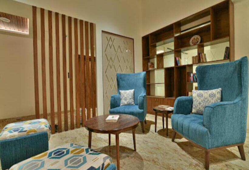 The Avatar Hotel & Convention