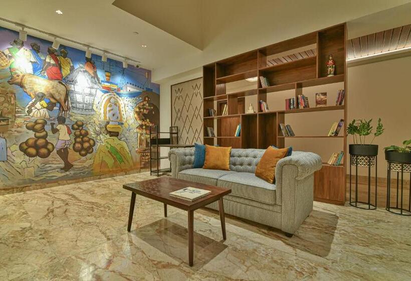 The Avatar Hotel & Convention