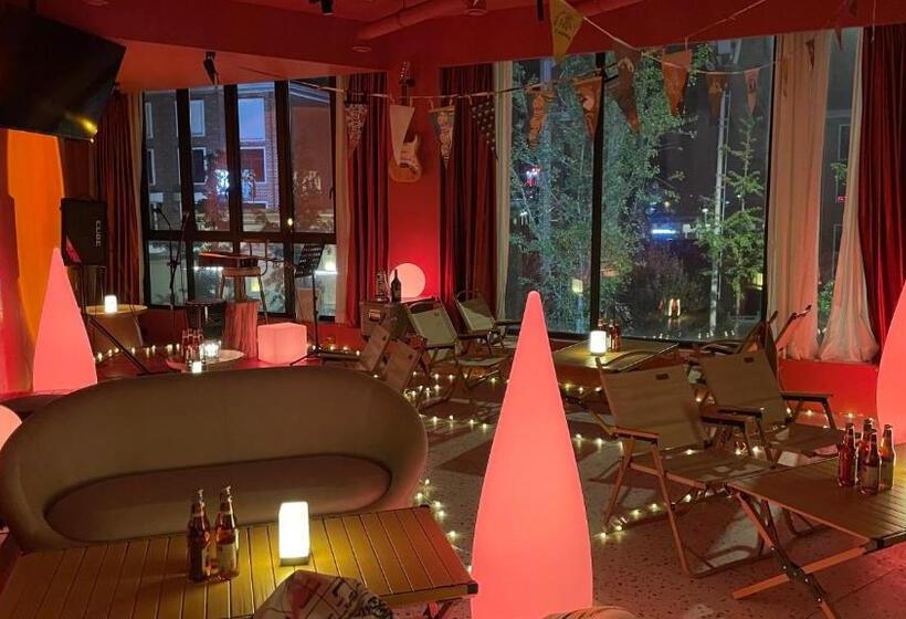 בית מלון כפרי Thirty One