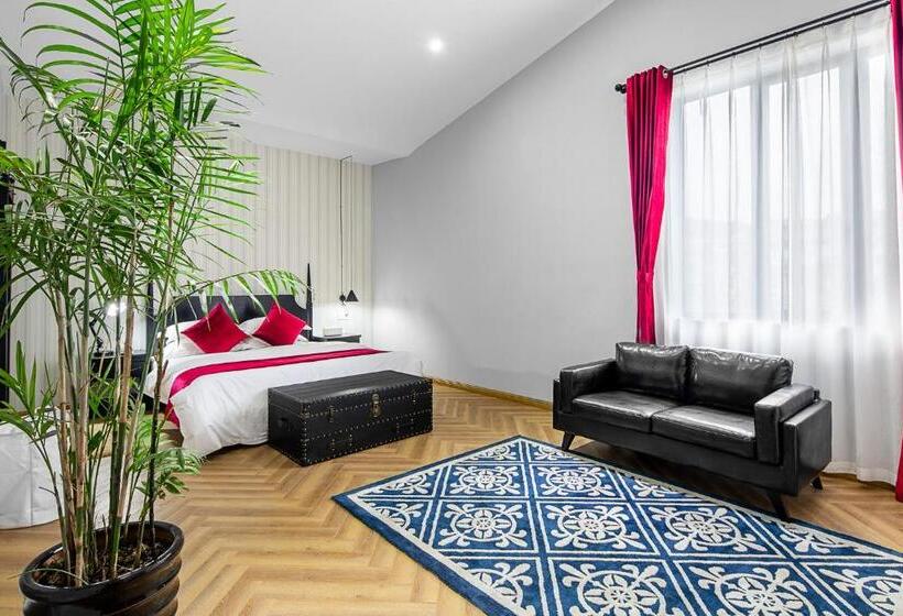 בית מלון כפרי Thirty One