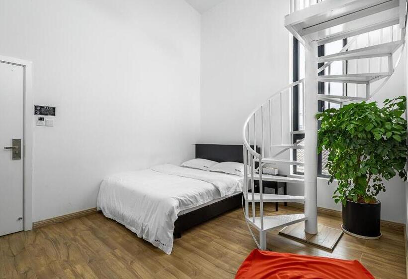 בית מלון כפרי Thirty One