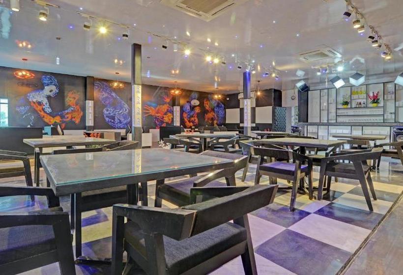 Отель Treebo Trend Sandal Inn