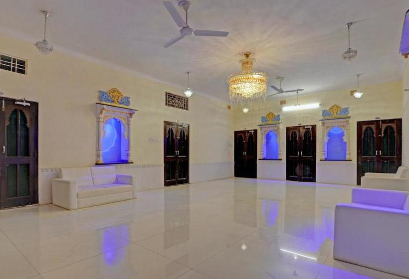 Отель Treebo Trend Sandal Inn