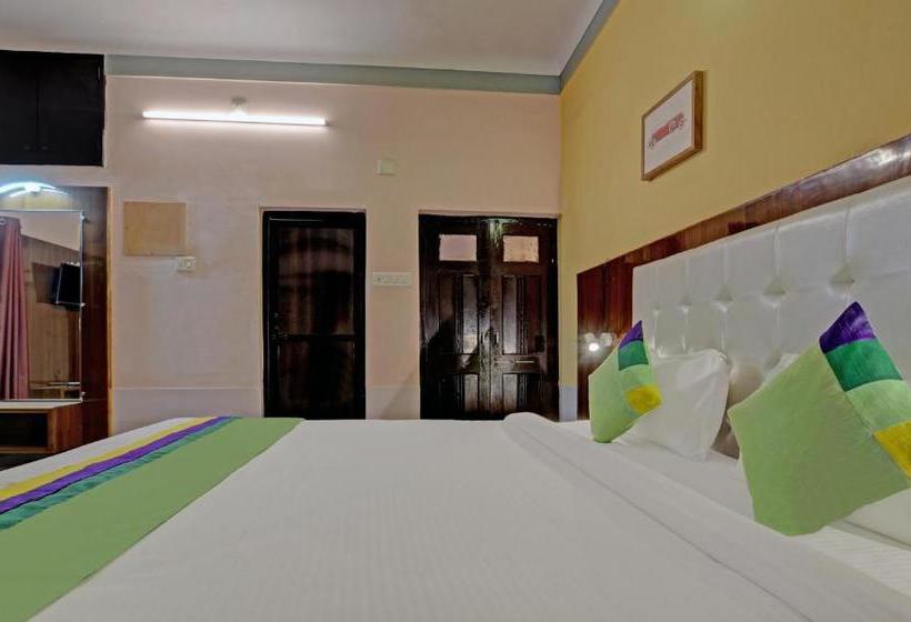 Отель Treebo Trend Sandal Inn