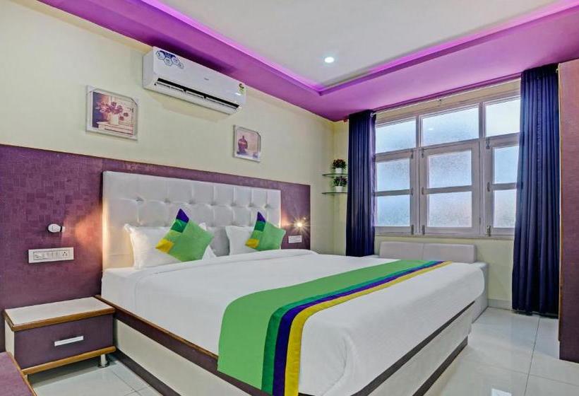 Отель Treebo Trend Sandal Inn