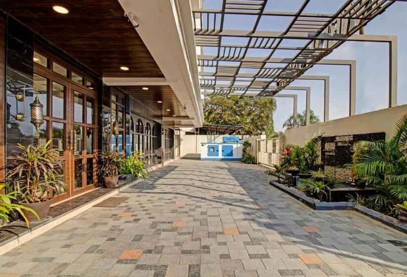 Szálloda Treebo Premium Median Inn