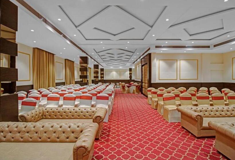 Szálloda Treebo Premium Median Inn