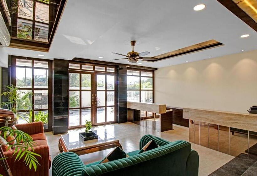 Szálloda Treebo Premium Median Inn