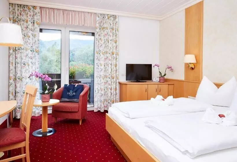 Lacus Hotel Am See