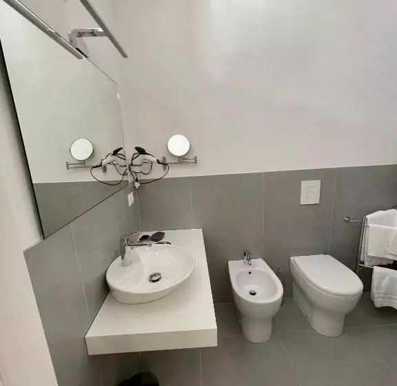 Matthew’s Home B&b