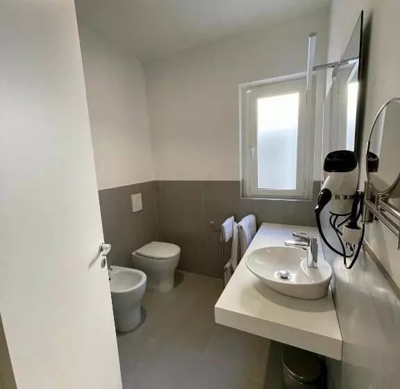 Matthew’s Home B&b