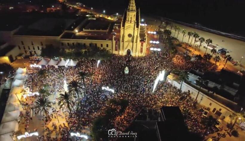 پانسیون Hostal La Cruz 1872